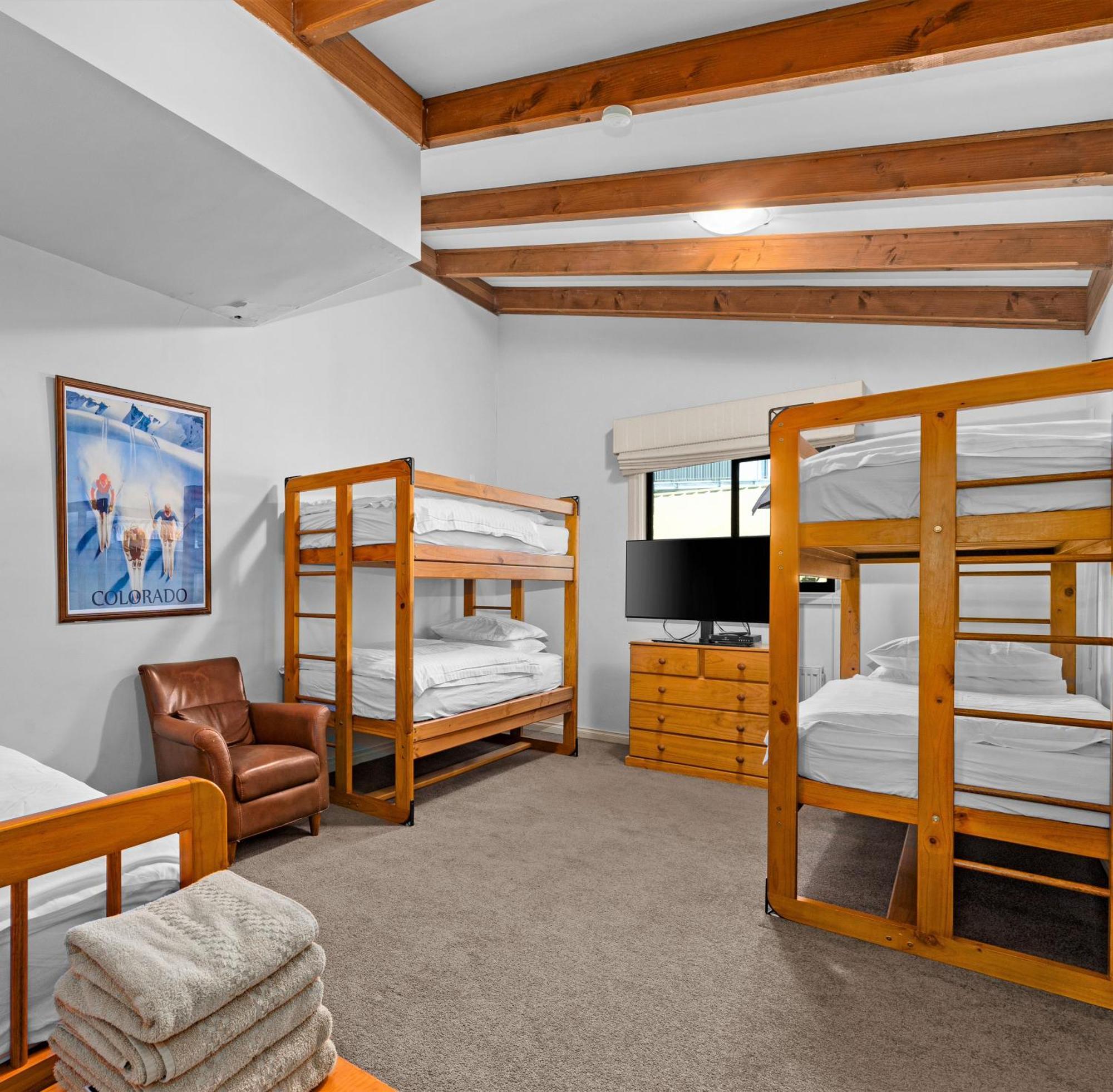 Hotel Pension Grimus Mount Buller Bagian luar foto