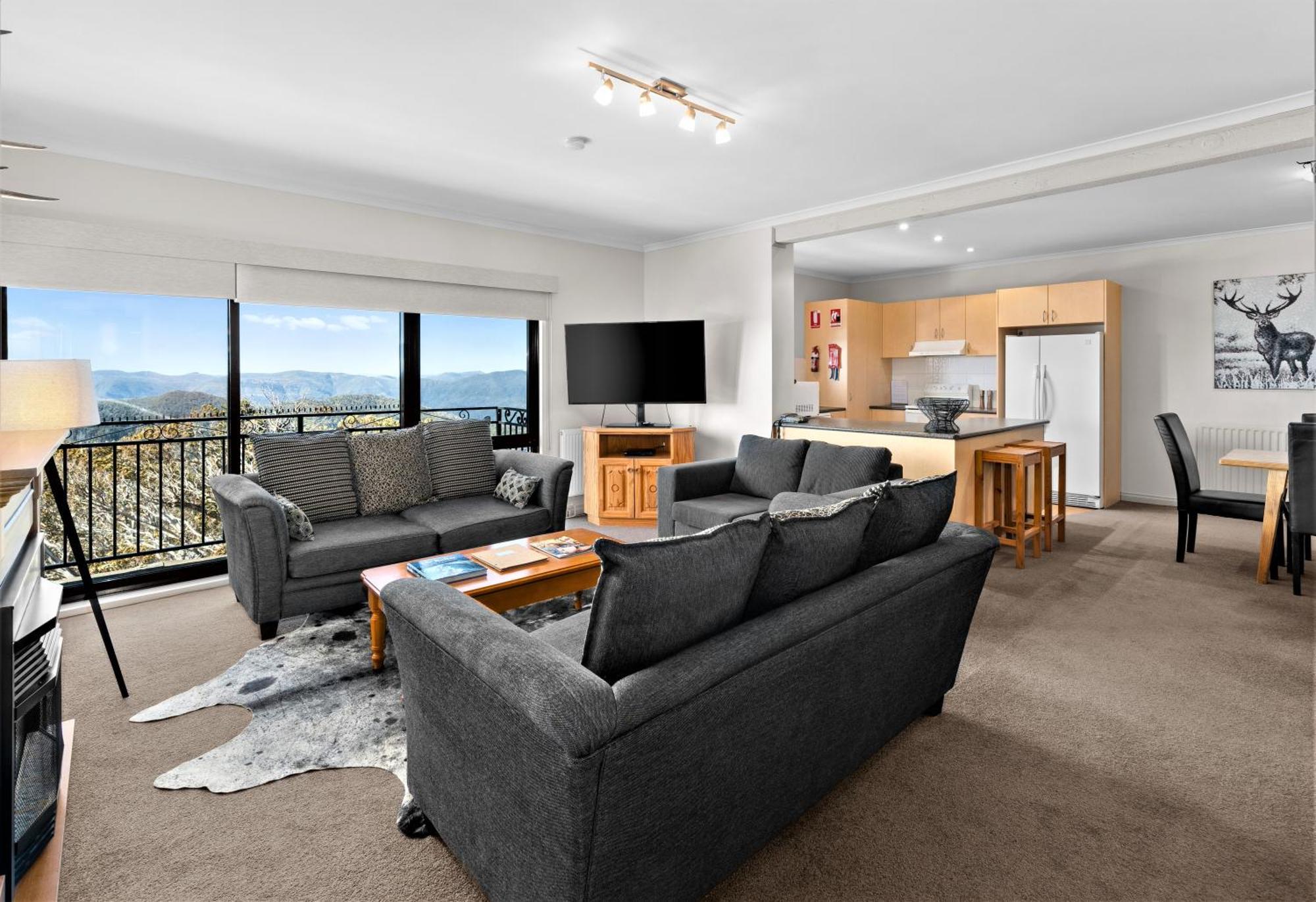 Hotel Pension Grimus Mount Buller Bagian luar foto