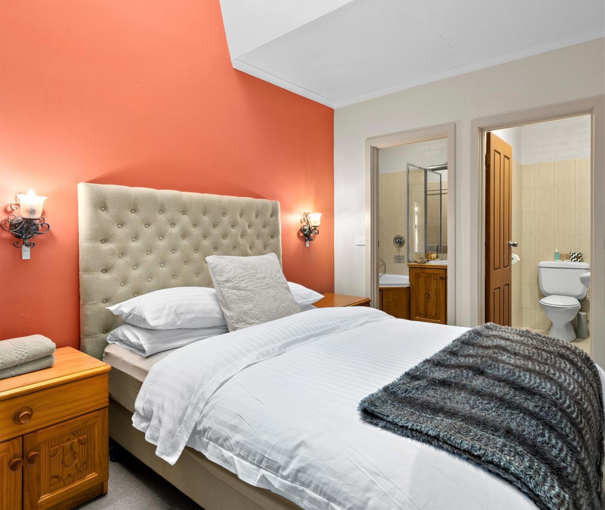 Hotel Pension Grimus Mount Buller Bagian luar foto