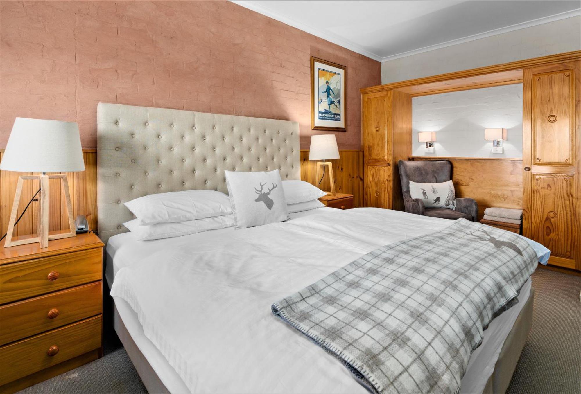 Hotel Pension Grimus Mount Buller Bagian luar foto