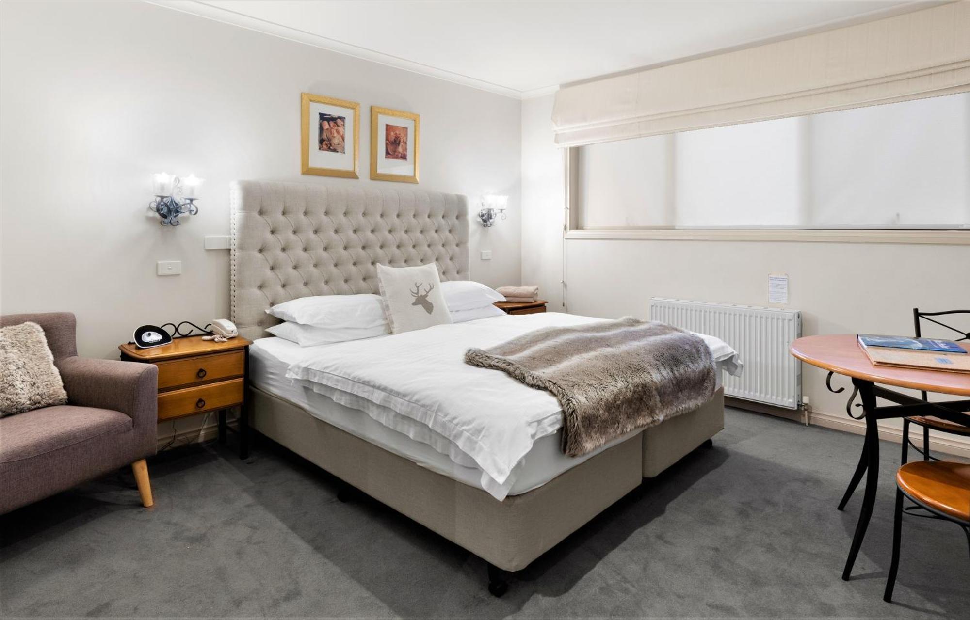 Hotel Pension Grimus Mount Buller Bagian luar foto