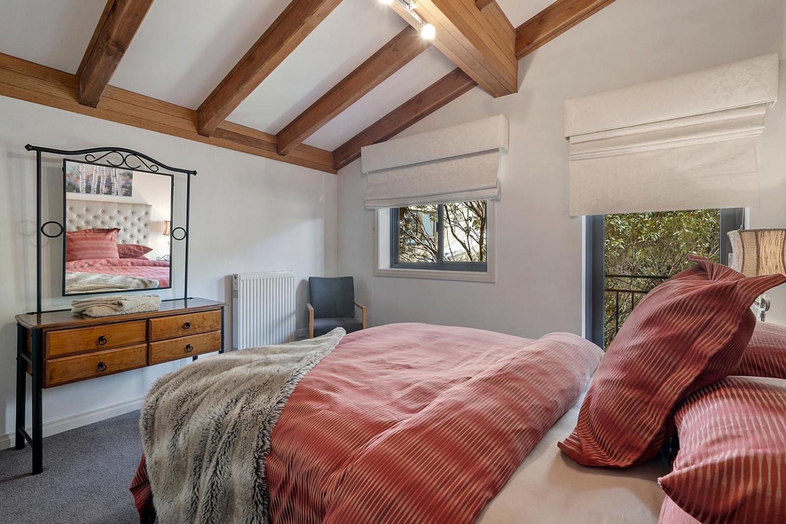 Hotel Pension Grimus Mount Buller Bagian luar foto