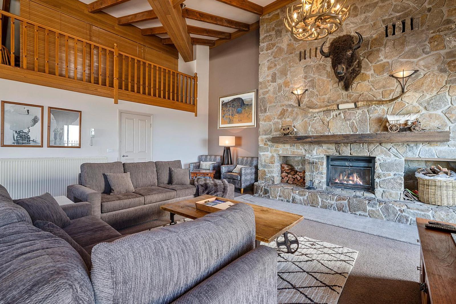 Hotel Pension Grimus Mount Buller Bagian luar foto