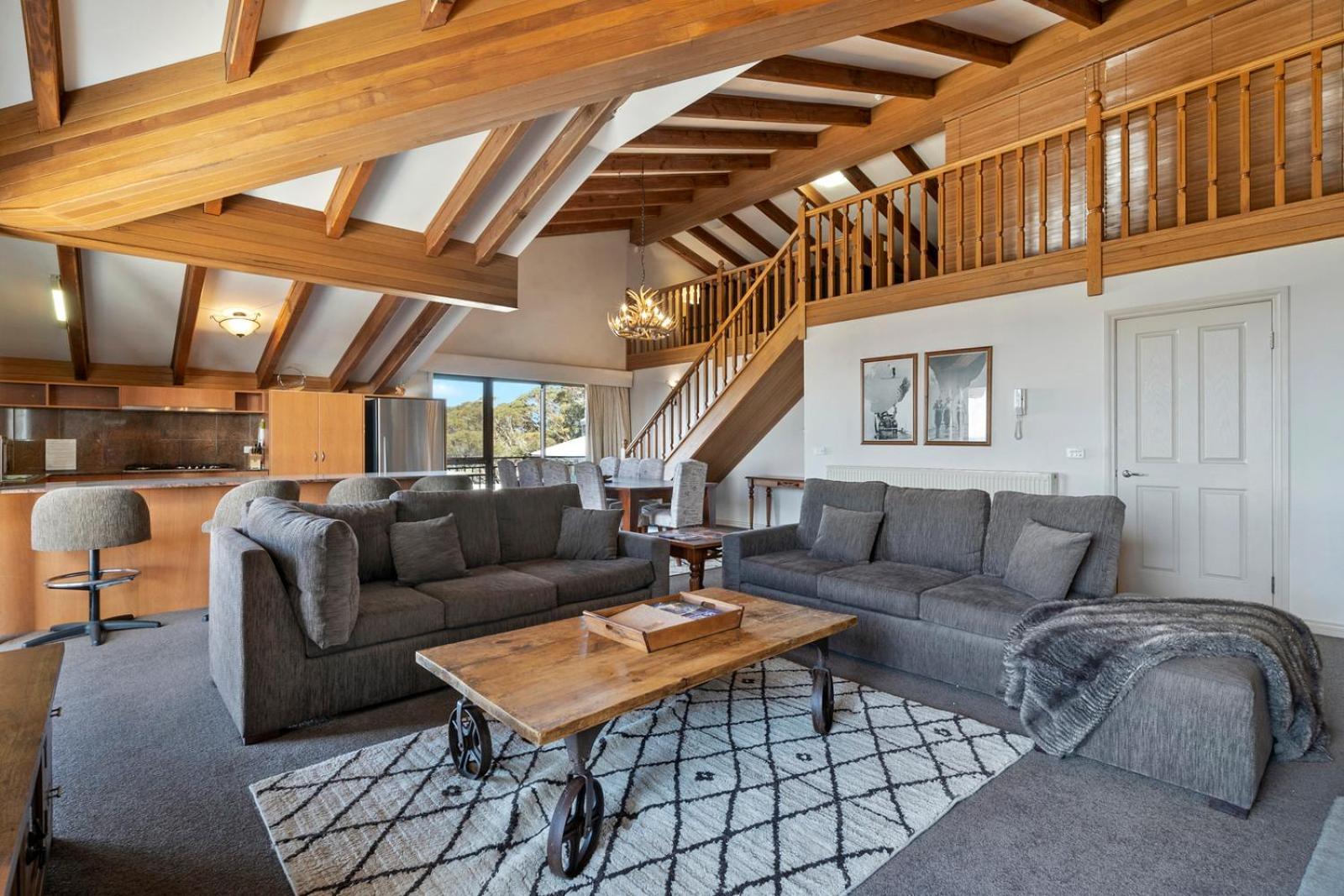 Hotel Pension Grimus Mount Buller Bagian luar foto
