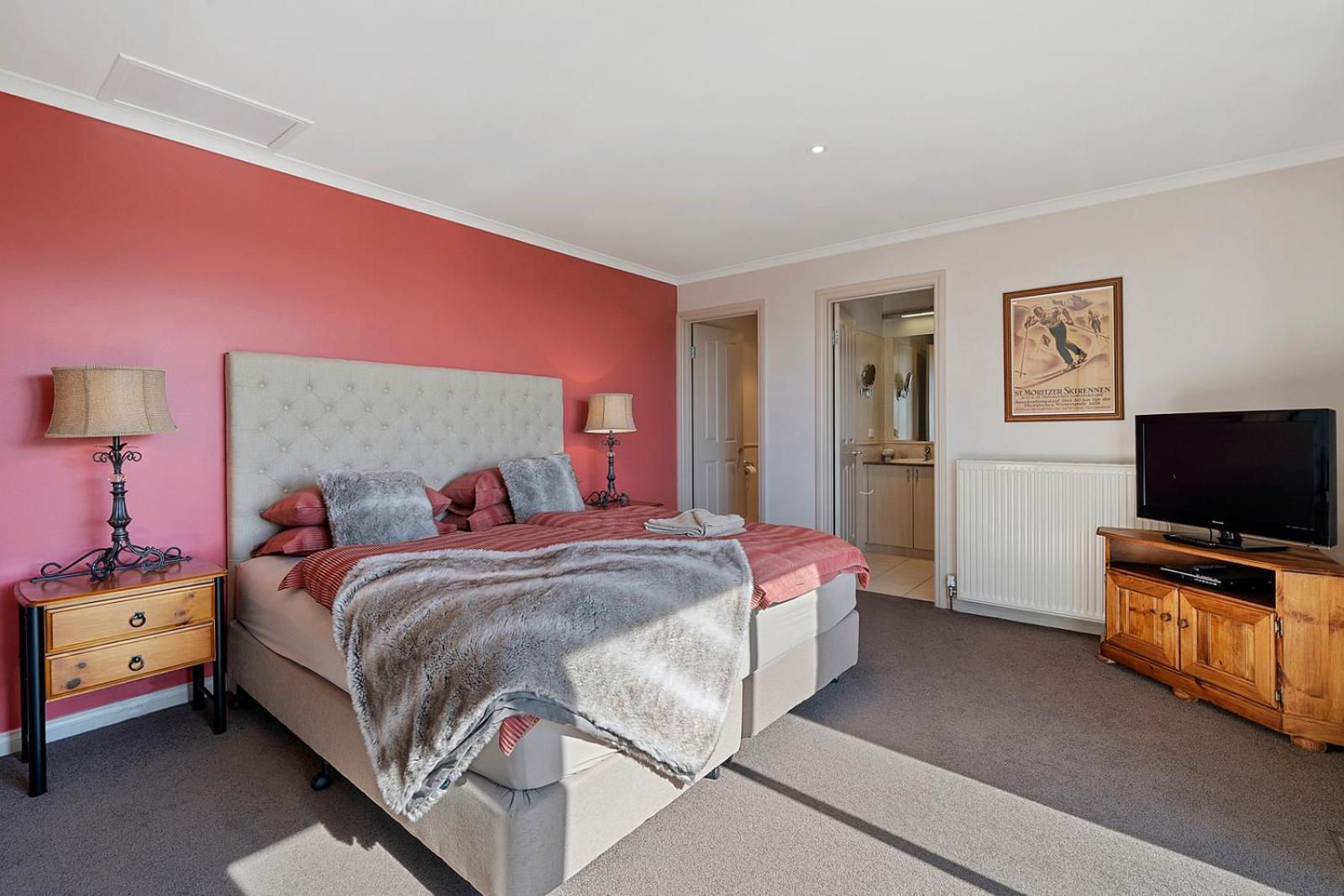 Hotel Pension Grimus Mount Buller Bagian luar foto