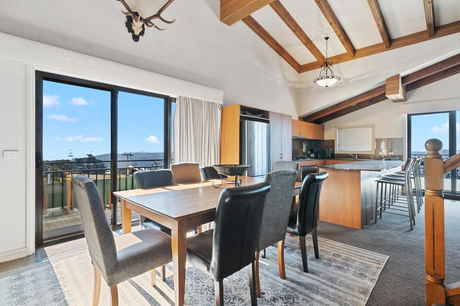 Hotel Pension Grimus Mount Buller Bagian luar foto