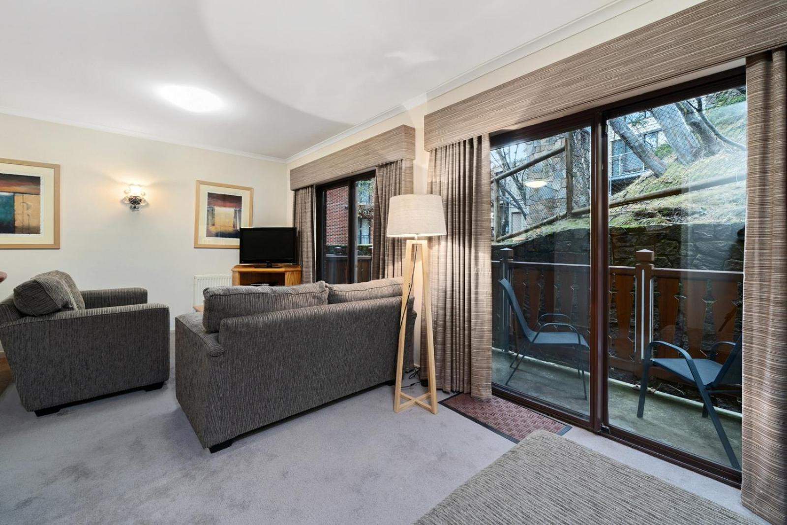 Hotel Pension Grimus Mount Buller Bagian luar foto